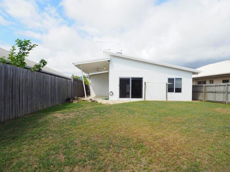 Photo - 8 Icefire Quay, Trinity Park QLD 4879 - Image 5