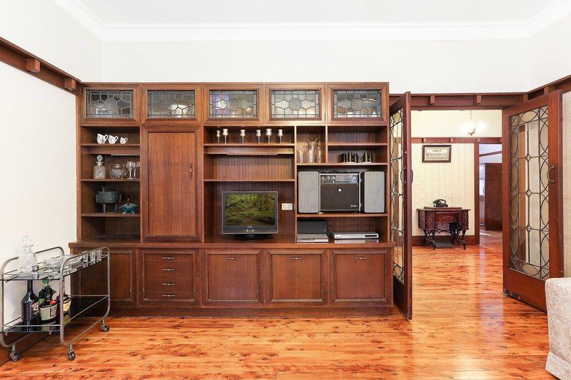 Photo - 8 Ilfracombe Avenue, Burwood NSW 2134 - Image 3