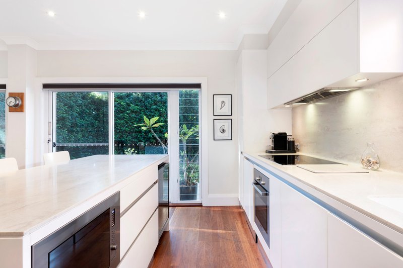 Photo - 8 Iluka Avenue, Manly NSW 2095 - Image 5