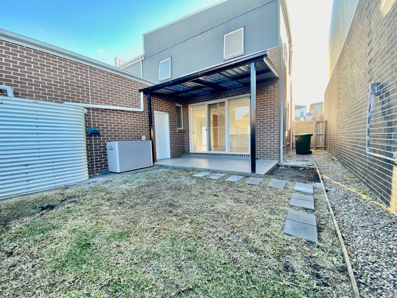 Photo - 8 Indigo Cres , Denham Court NSW 2565 - Image 11