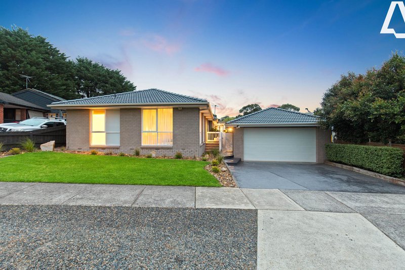 Photo - 8 Indigofera Way, Langwarrin VIC 3910 - Image 2