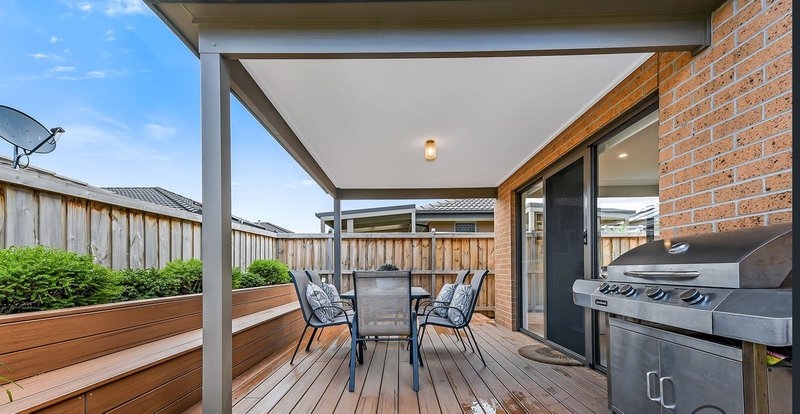 Photo - 8 Invermay Way, Clyde VIC 3978 - Image 11