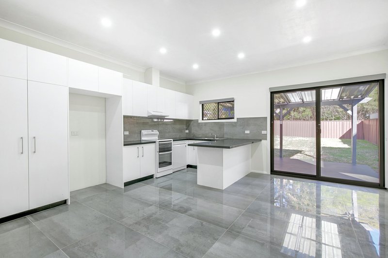 Photo - 8 Iris Avenue, Riverwood NSW 2210 - Image 4