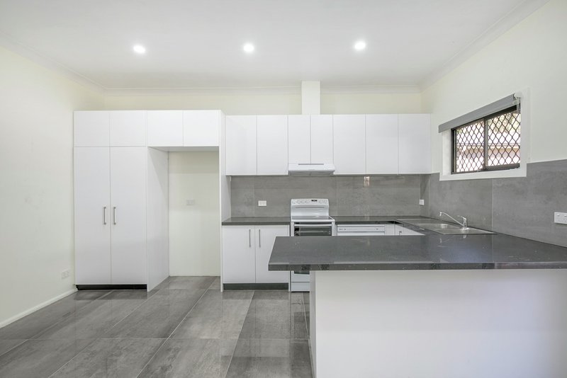 Photo - 8 Iris Avenue, Riverwood NSW 2210 - Image 5