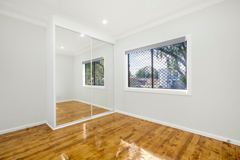 Photo - 8 Iris Avenue, Riverwood NSW 2210 - Image 6