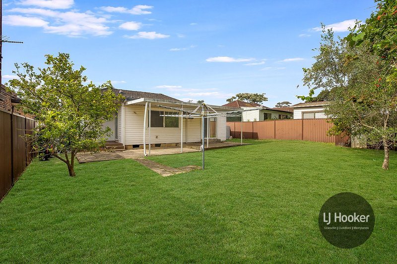 Photo - 8 Iris Street, Guildford NSW 2161 - Image 10