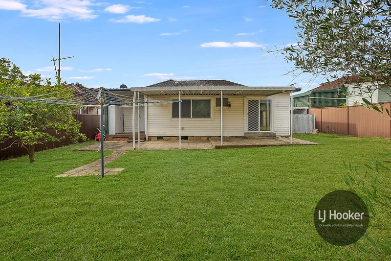 Photo - 8 Iris Street, Guildford NSW 2161 - Image 11