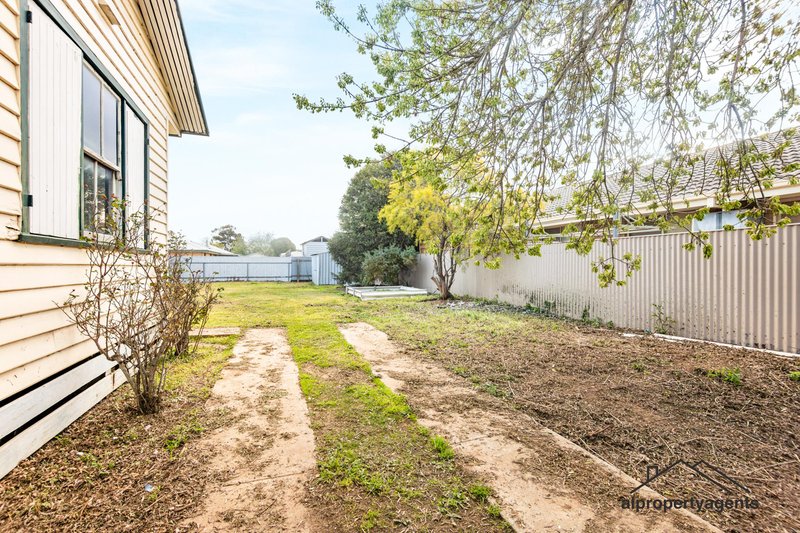 Photo - 8 Iris Street, Horsham VIC 3400 - Image 13