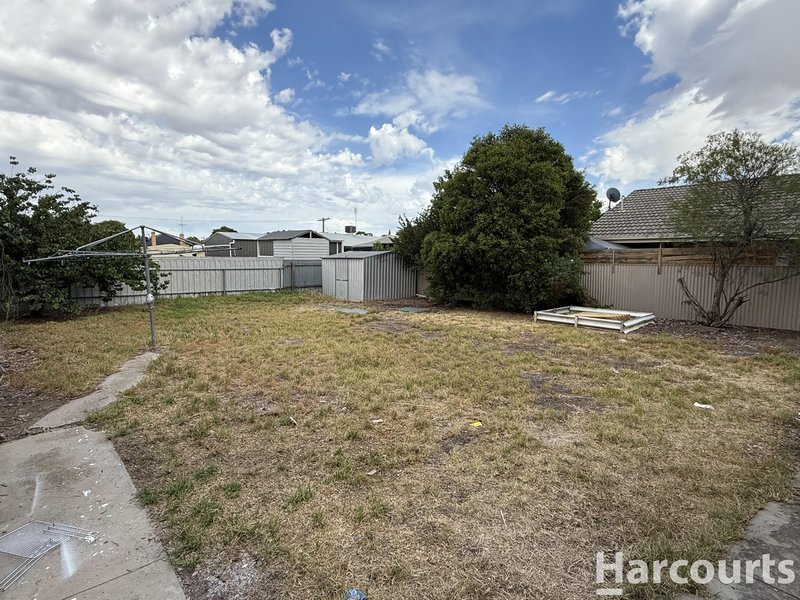 Photo - 8 Iris Street, Horsham VIC 3400 - Image 9