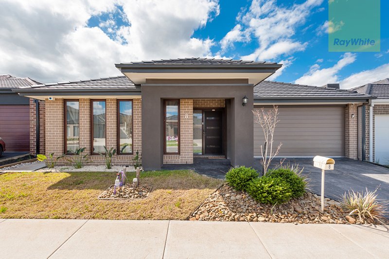 8 Iron Bridge Road, Craigieburn VIC 3064