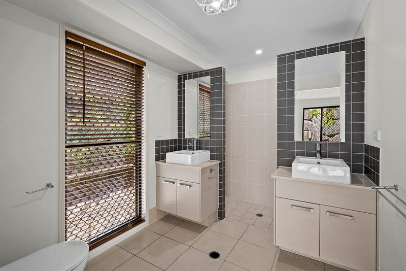 Photo - 8 Ironbark Circuit, Everton Hills QLD 4053 - Image 7