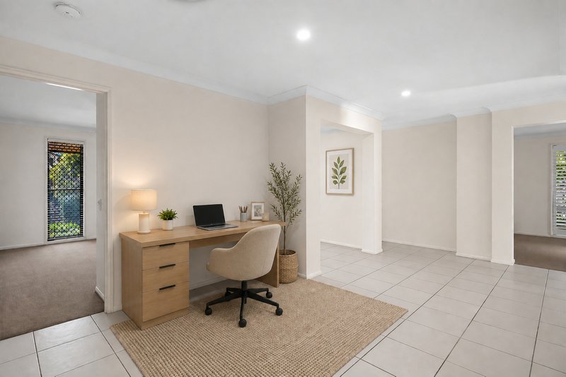 Photo - 8 Ironbark Circuit, Everton Hills QLD 4053 - Image 12