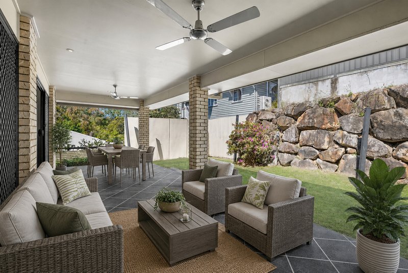 Photo - 8 Ironbark Circuit, Everton Hills QLD 4053 - Image 13