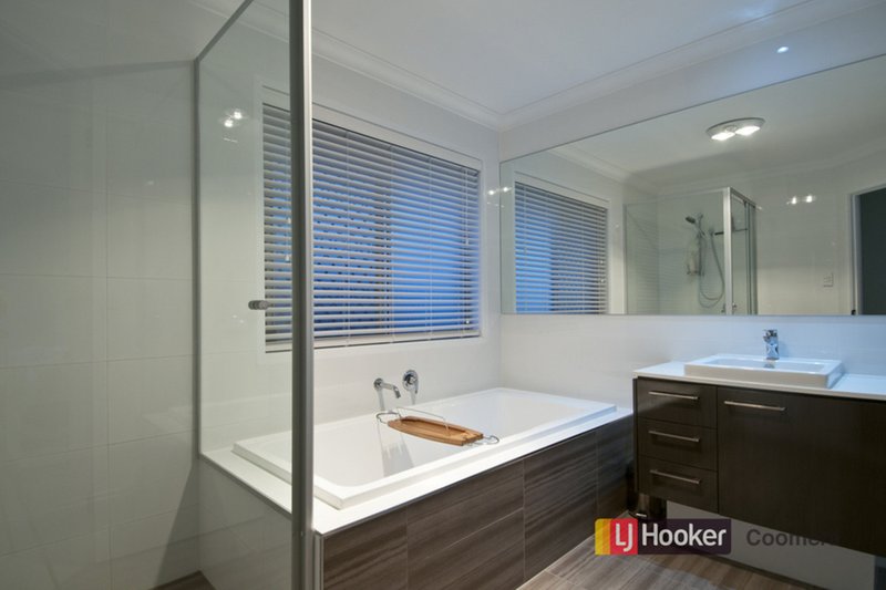 Photo - 8 Isetta Court, Upper Coomera QLD 4209 - Image 14