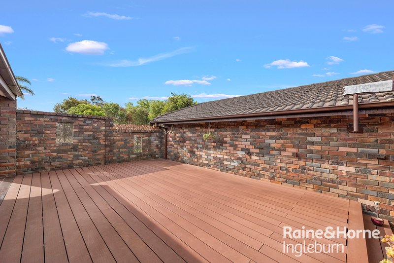 Photo - 8 Jacana Place, Ingleburn NSW 2565 - Image 9