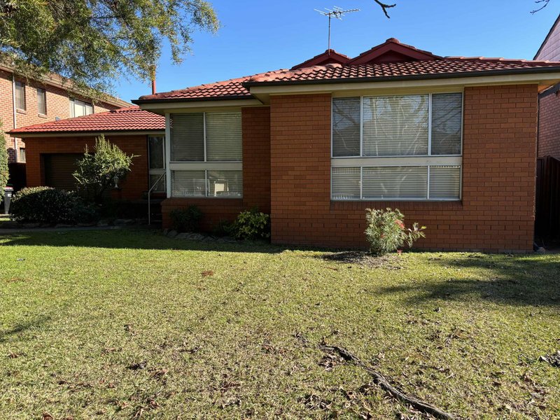 8 Jacaranda Crescent, Casula NSW 2170