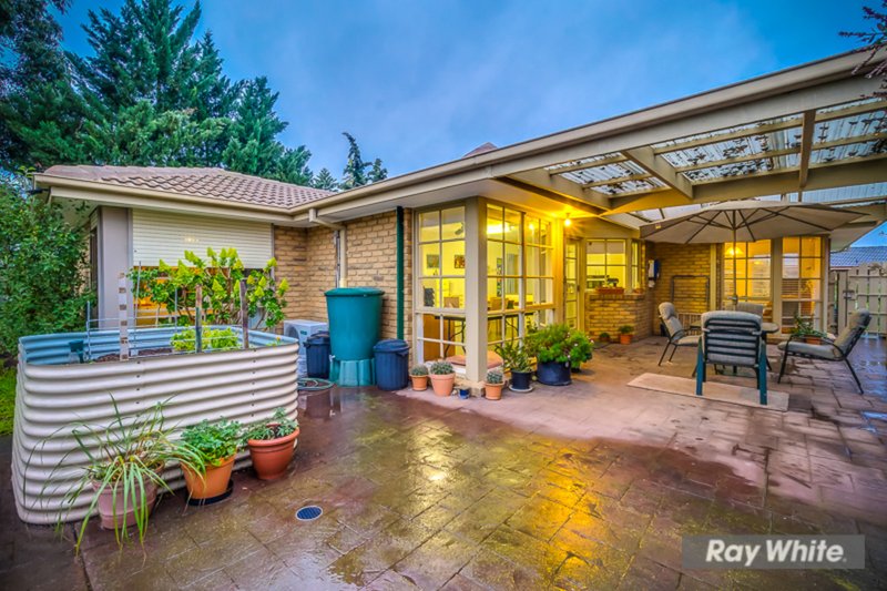 Photo - 8 Jackson Place, Hoppers Crossing VIC 3029 - Image 12