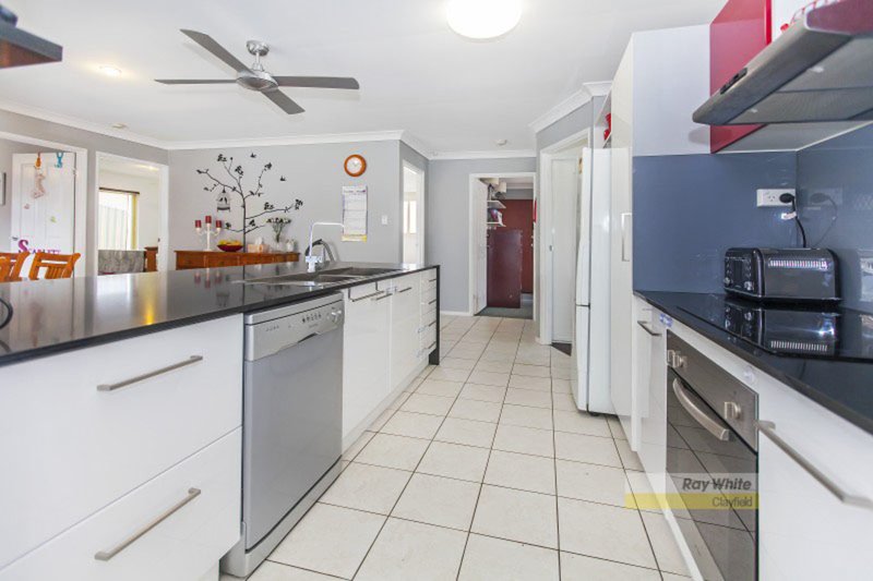 8 Jacqueline Place, Wynnum West QLD 4178