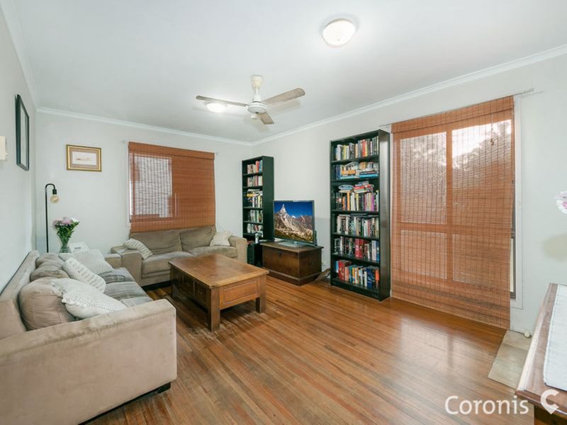 Photo - 8 Jakari Court, Strathpine QLD 4500 - Image 9