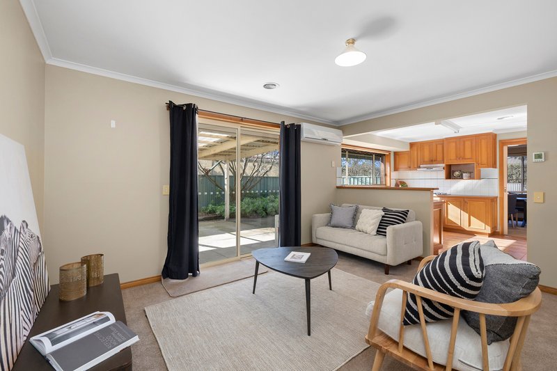 Photo - 8 James Drive, Delacombe VIC 3356 - Image 5