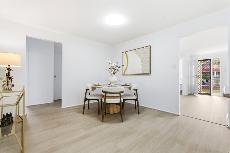 Photo - 8 Janarde Place, Parkinson QLD 4115 - Image 14