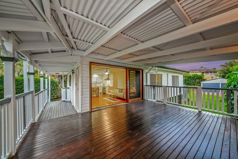 Photo - 8 Jane Street, Arana Hills QLD 4054 - Image 2