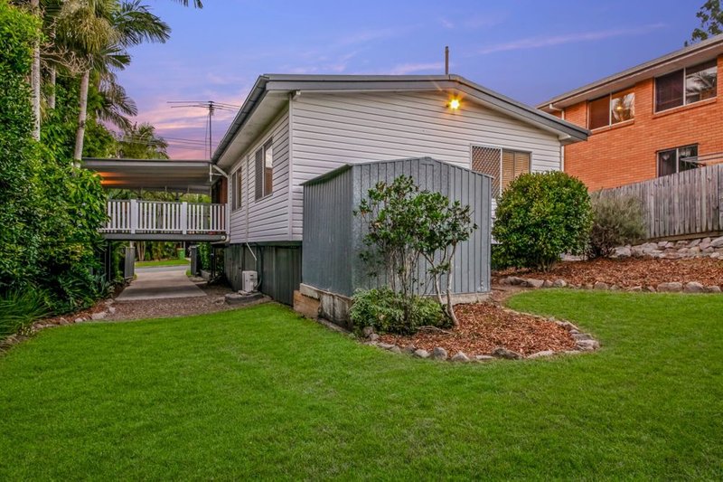 Photo - 8 Jane Street, Arana Hills QLD 4054 - Image 19