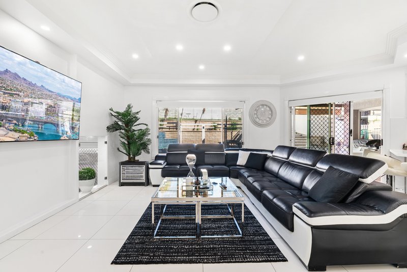 Photo - 8 Jaquetta Close, Cecil Hills NSW 2171 - Image 3