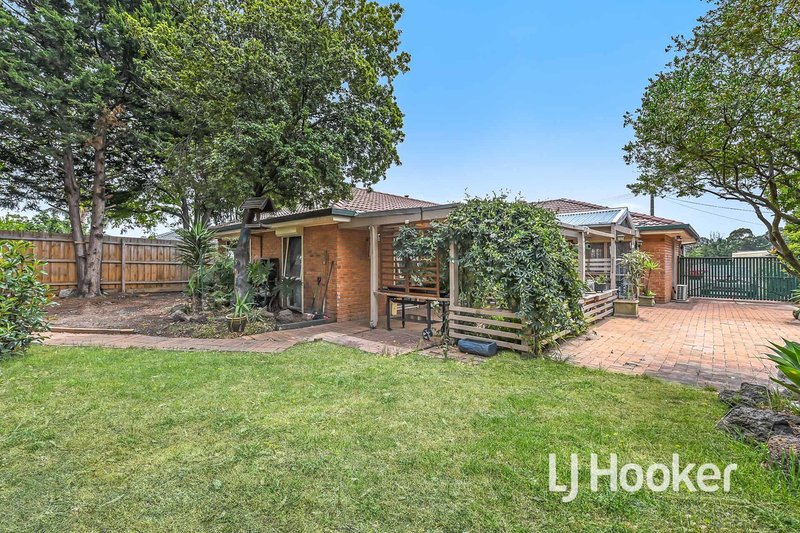 Photo - 8 Jasper Court, Hampton Park VIC 3976 - Image 10