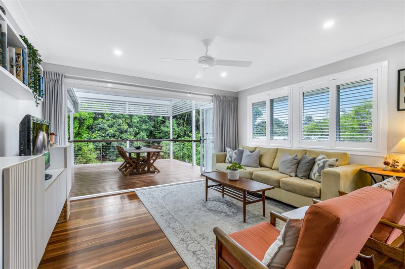 Photo - 8 Jasper Street, Holland Park QLD 4121 - Image 4