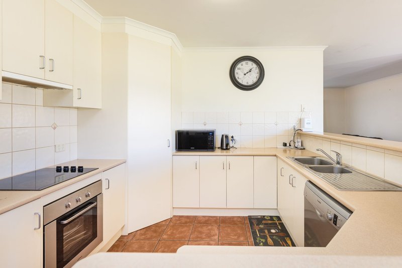 Photo - 8 Jaylee Terrace, Mildura VIC 3500 - Image 6