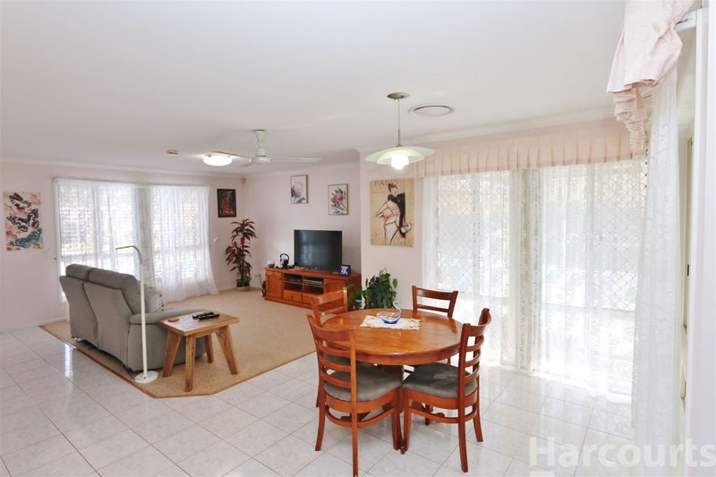 Photo - 8 Jefferies Place, Sandstone Point QLD 4511 - Image 7