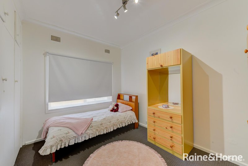 Photo - 8 Jenkin Street, South Tamworth NSW 2340 - Image 4