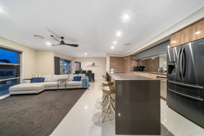 Photo - 8 Jepson Street, Mango Hill QLD 4509 - Image 10