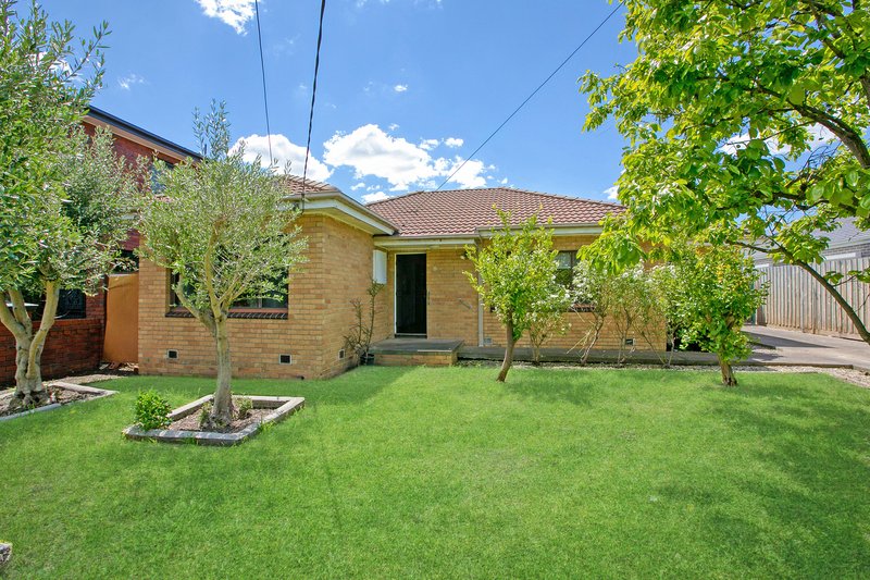 8 Jess Street, Reservoir VIC 3073