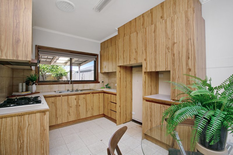 Photo - 8 Jess Street, Reservoir VIC 3073 - Image 7