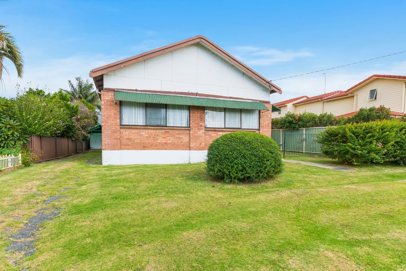 8 John Street, Woonona NSW 2517