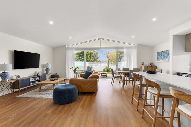 Photo - 8 Johnson Crescent, Mullaloo WA 6027 - Image 6