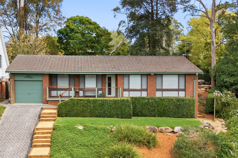 Photo - 8 Johnson Place, Springwood NSW 2777 - Image 1