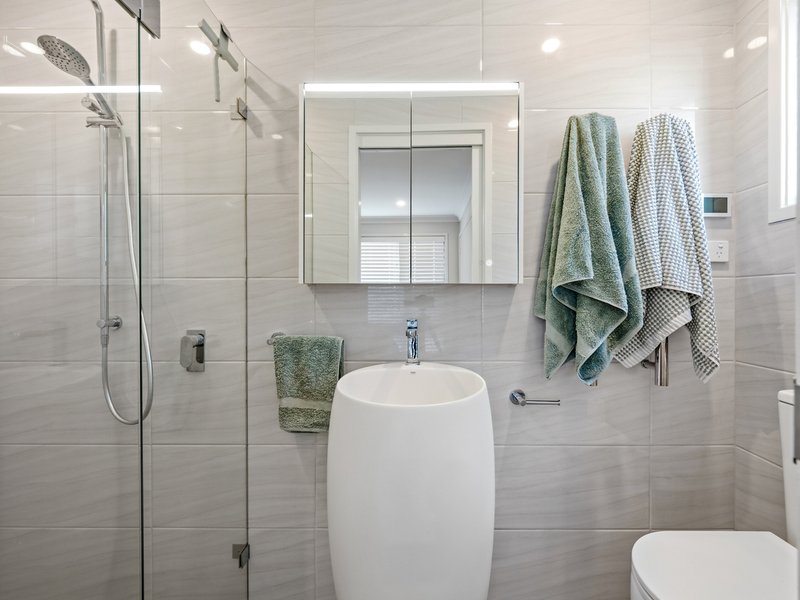Photo - 8 Johnson Place, Springwood NSW 2777 - Image 9