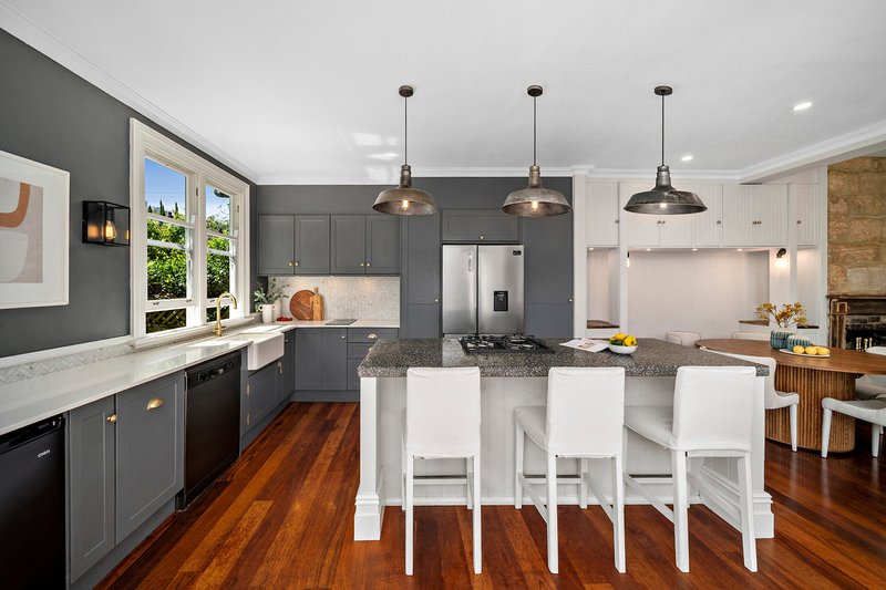 Photo - 8 Johnston Street, Balmain NSW 2041 - Image 2