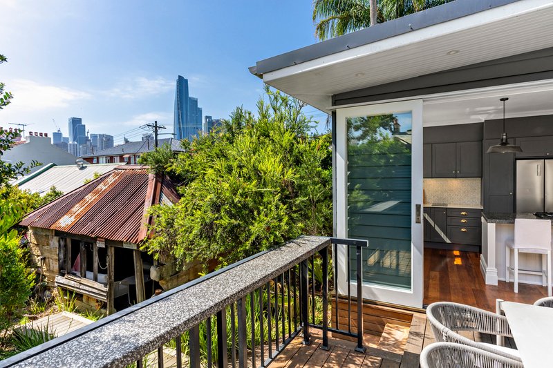 Photo - 8 Johnston Street, Balmain NSW 2041 - Image 6