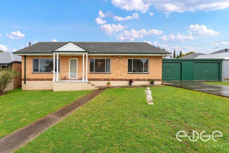 8 Jolly Avenue, Northfield SA 5085