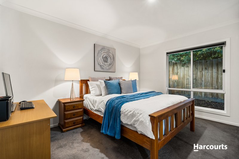 Photo - 8 Jonathan Avenue, Burwood East VIC 3151 - Image 8