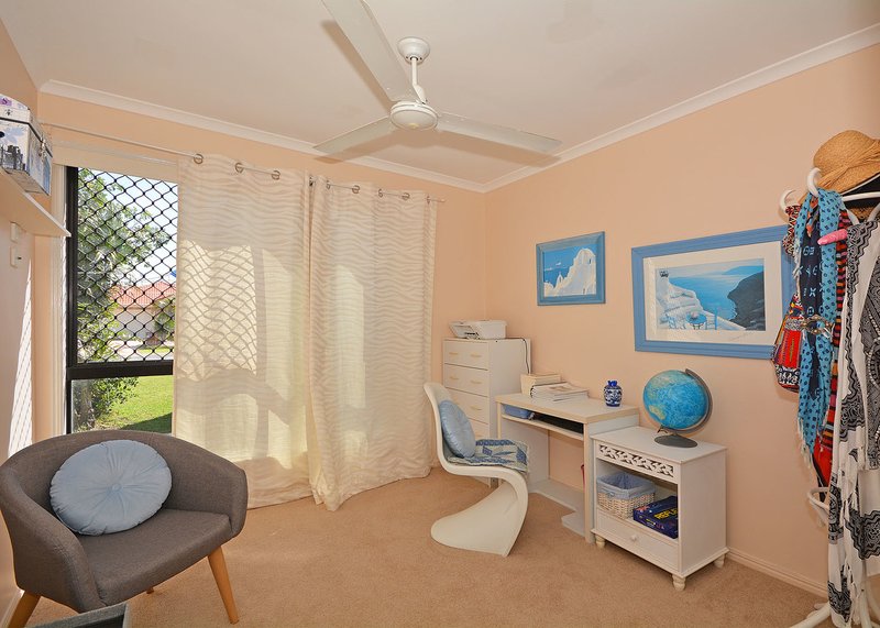 Photo - 8 Jonwest Close, Torquay QLD 4655 - Image 15