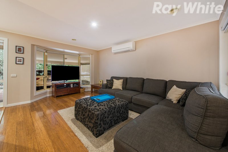 Photo - 8 Joyce Court, Bayswater North VIC 3153 - Image 5