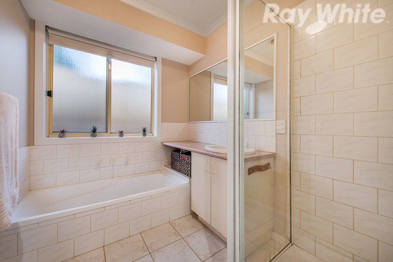 Photo - 8 Joyce Court, Bayswater North VIC 3153 - Image 9