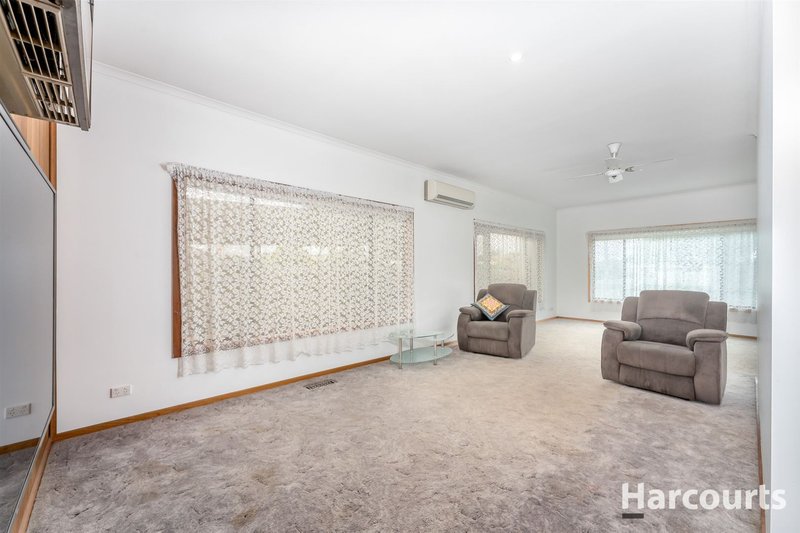 Photo - 8 Jubilee Street, Moe VIC 3825 - Image 2