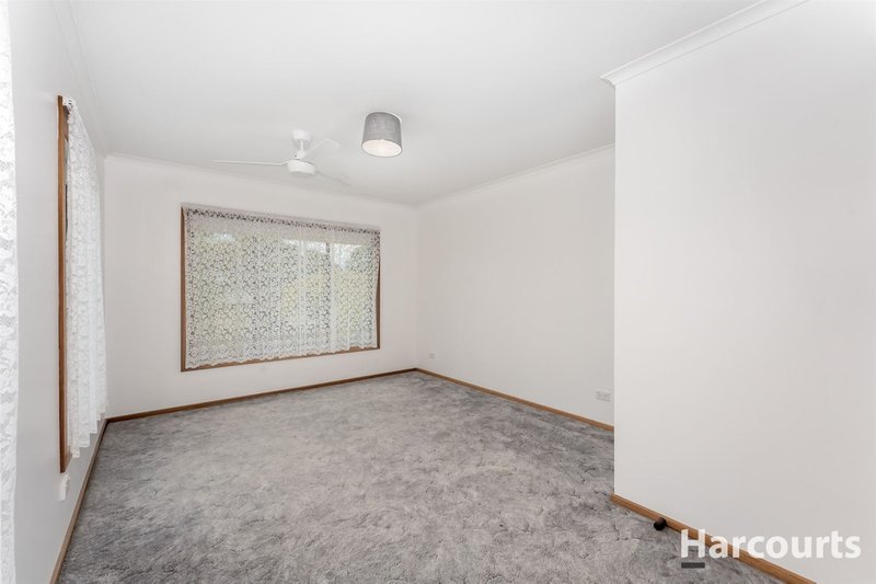 Photo - 8 Jubilee Street, Moe VIC 3825 - Image 11