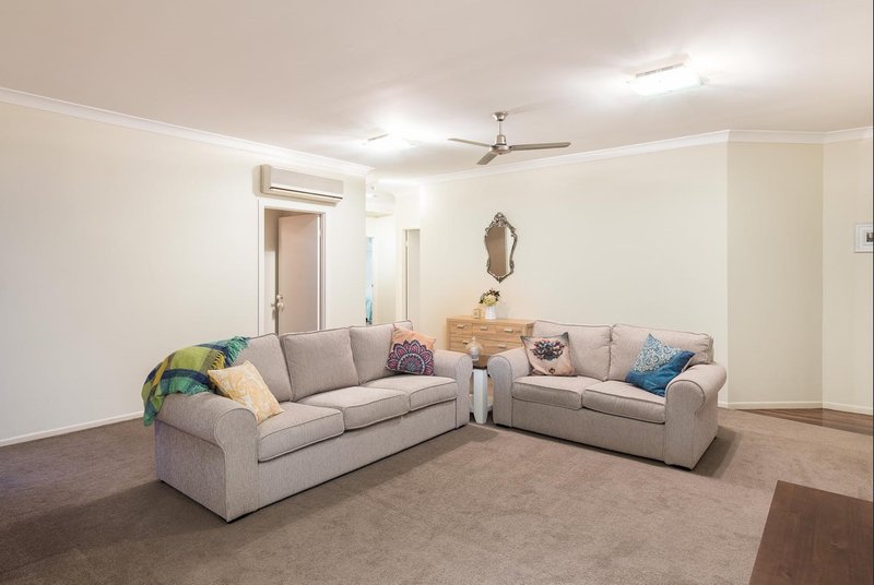 Photo - 8 Julian Street, Morningside QLD 4170 - Image 2